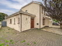 Photo 2 of 12 Glenaulin, Chapelizod, Dublin