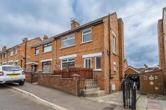 Photo 1 of 27 Glenside Park, Belfast