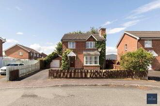 Photo 1 of 42 Avondale Manor, Craigavon