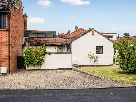 Photo 1 of 10 Upper Malone Crescent, Belfast