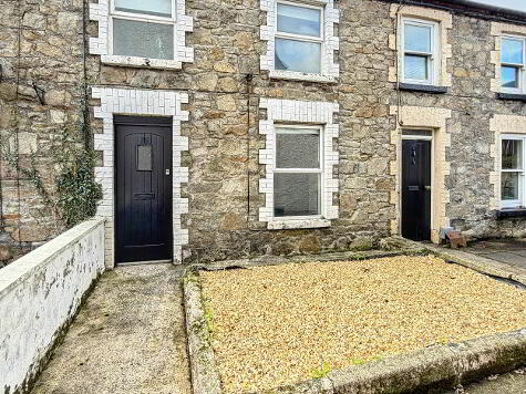 Photo 1 of 25 Charlemont Square West, Bessbrook, Newry