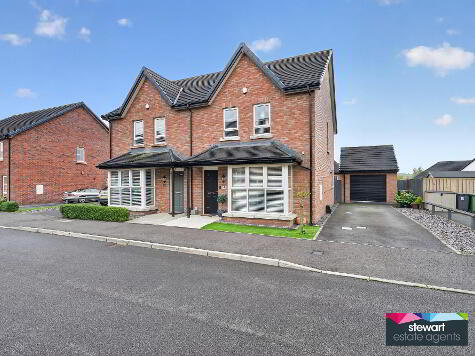 Photo 1 of 14 Glebe Way, Moira