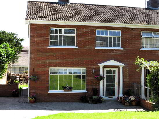 Photo 1 of 14 Vale Close, Charleville