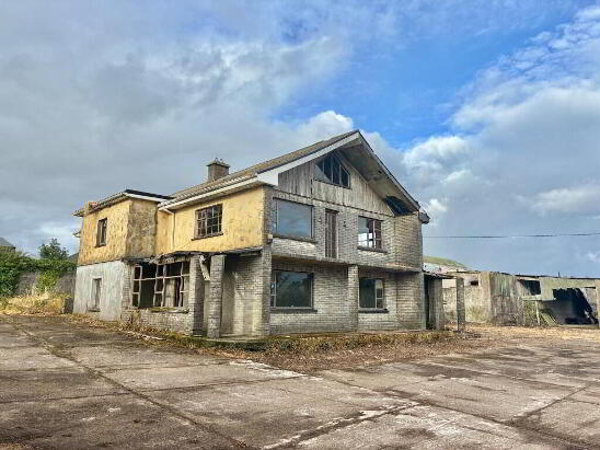 Photo 1 of Substantial Detached Home 2.72 Acres, Cregg House, Clashmore