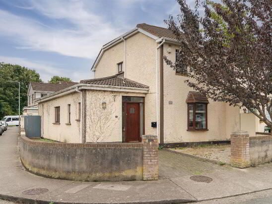 Photo 1 of 12 Glenaulin, Chapelizod, Dublin