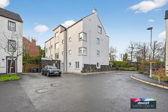 Photo 1 of 19 Village Court, Moira