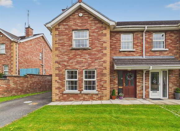 Photo 1 of 15 Meadow Bank, Banbridge