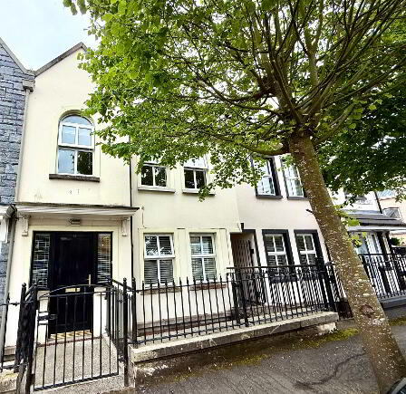 Photo 1 of 14 Northland Way, Derry