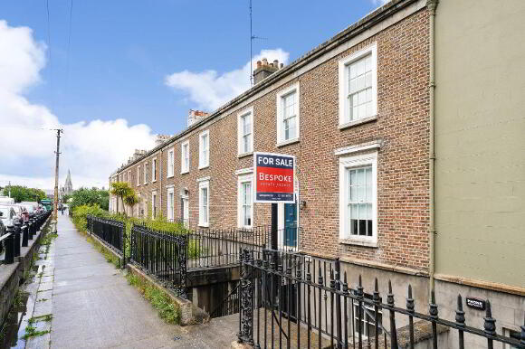 Photo 1 of 3a Longford Place, Monkstown