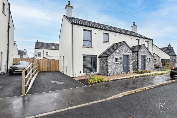 Photo 1 of 18 Oakwood Avenue, Antrim