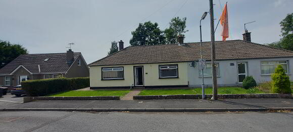 Photo 1 of 33 Gosford Gardens, Markethill