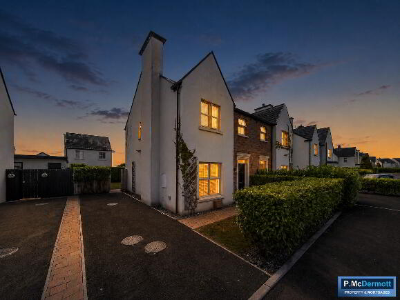 Photo 1 of 26 Oak Country Manor, Waterside, Derry
