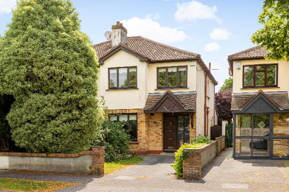 Photo 1 of 19 Woodville Grove, Lucan