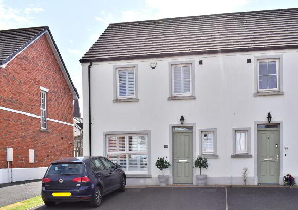 Photo 1 of 37 Harlow Green, Moira