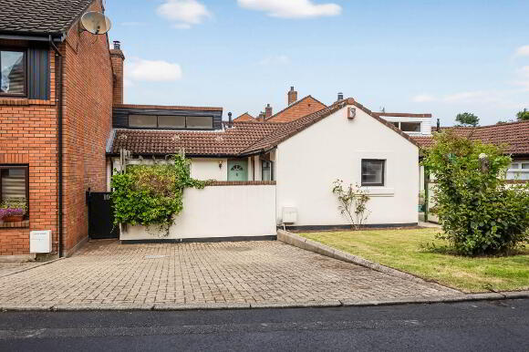 Photo 1 of 10 Upper Malone Crescent, Belfast