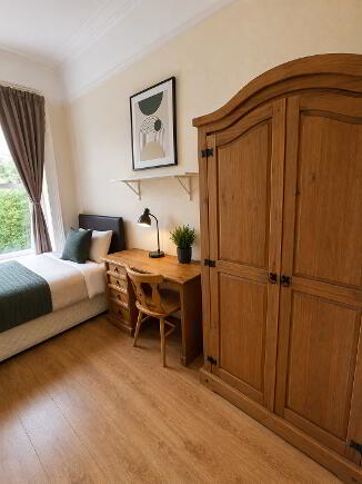 Photo 1 of 15 College Gardens, Room 8, Most Bills Included, Belfast