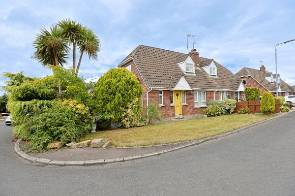 Photo 1 of 14 Thornhill Crescent, Tandragee, Craigavon