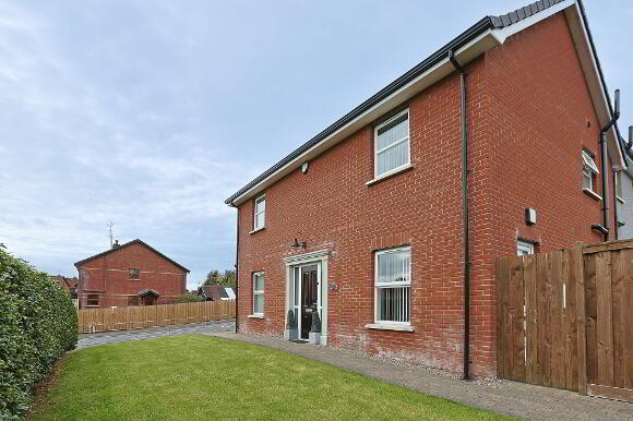 Photo 1 of 15 Rose Walk, Laurelvale, Tandragee