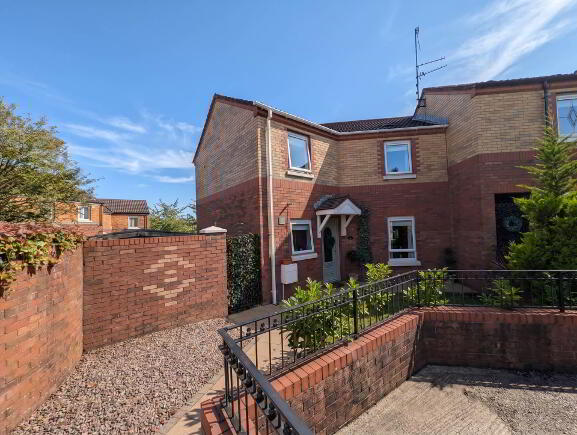 Photo 1 of 8 Cluain Mor Drive, Belfast