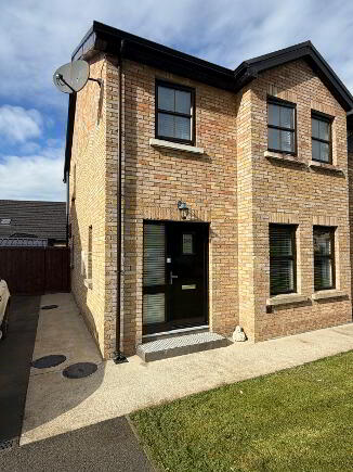Photo 1 of 30 Glenview Manor, Strabane
