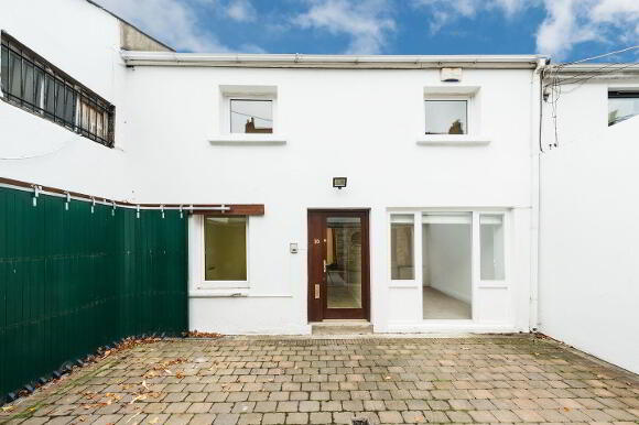 Photo 1 of 10 Herbert Lane, Dublin 2