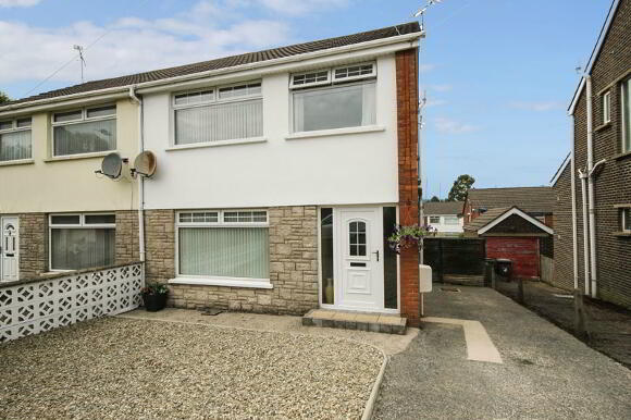 Photo 1 of 14 Aston Gardens, Bangor