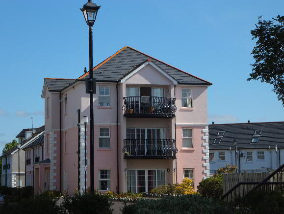 Photo 1 of 17 The Quay, Dundrum