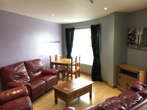 Photo 1 of 40 Queens Court, Derry