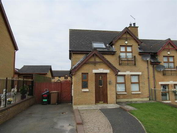 Photo 1 of 16 Aylesbury Park, Newtownabbey