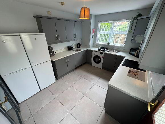 Photo 1 of House For Rent, 25 Stranmillis Park, Belfast