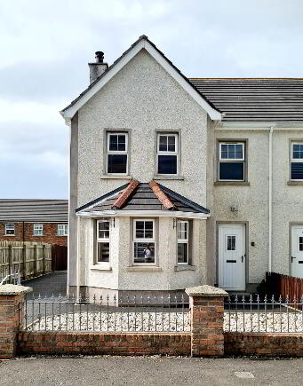 Photo 1 of 8 Edenmore Crescent, Bendooragh, Ballymoney