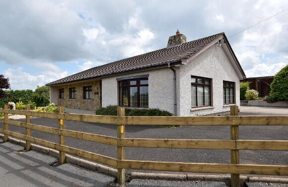 Photo 1 of Bungalow With Large Purpose Built Shed, 17 Bridge Road, Kilmore, Lurgan