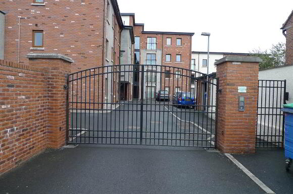Photo 1 of 29, 2c Summerhill Gate, Summerhill Avenue, Belfast