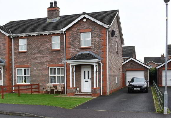 Photo 1 of 32 Lockvale Manor, Aghalee, Antrim