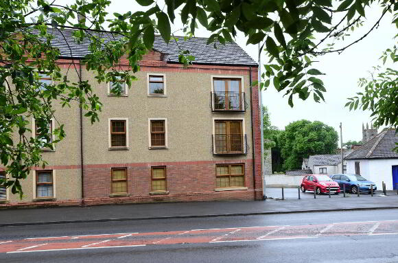 Photo 1 of 4 Broomhill Court, Magheralin