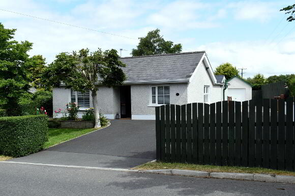 Photo 1 of 7 Arnold Grove, Lower Ballinderry, Antrim