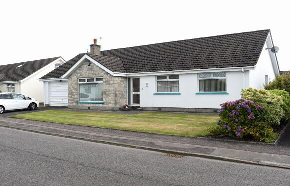 Photo 1 of 3 Beechwood Crescent, Moira