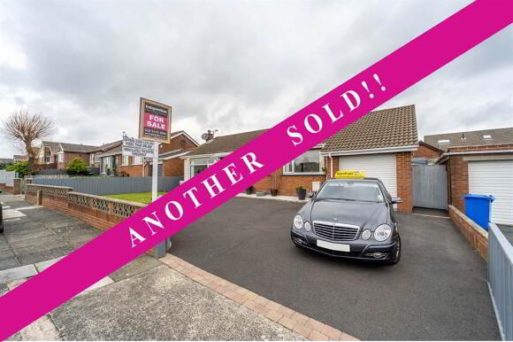 Photo 1 of 27 Ballymacormick Avenue, Bangor
