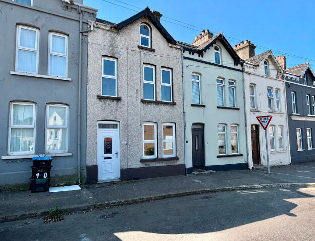 Photo 1 of 8 Green Road, Ballyclare