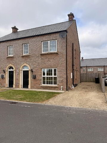 Photo 1 of 33 Cherrymount Green, Enniskillen