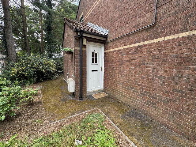 Photo 1 of 11 Oakvale Gardens, Belfast