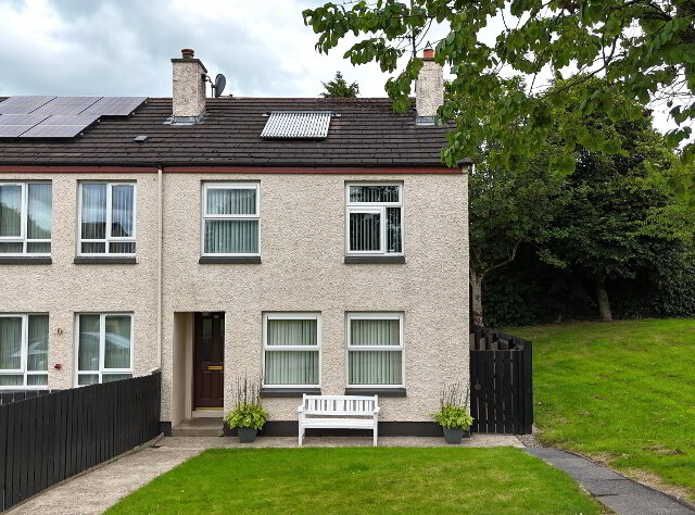 Photo 1 of 28 Castle View, Newtownstewart