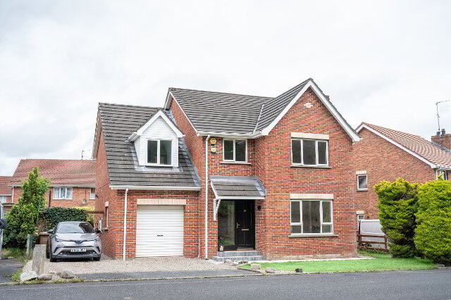 Photo 1 of 33 Belvedere Manor, Lurgan