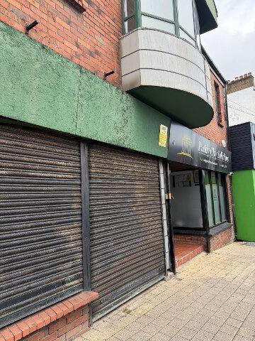 Photo 1 of 19 John Street, real estate Derry