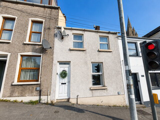 Photo 1 of 4 Creggan Road, Cityside, L’derry
