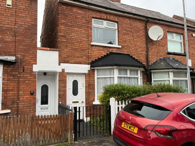 Photo 1 of 31 Dunraven Avenue, Belfast