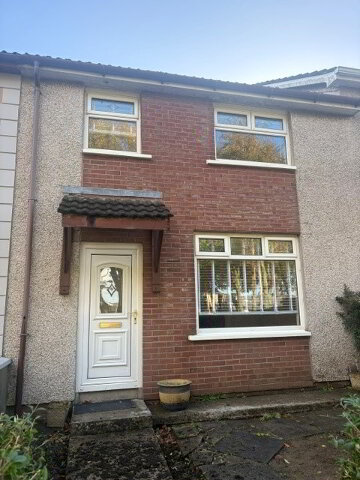 Photo 1 of 101 Carnhill, houses to rent in Derry