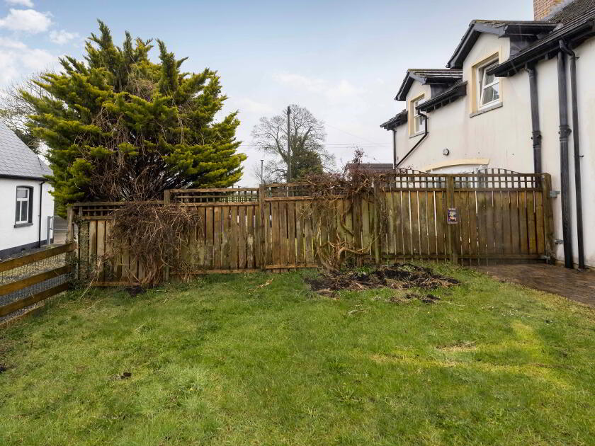 Photo 25 of 15 Iveagh Court, Blackskull, Dromore