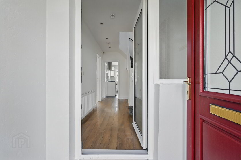 Photo 3 of 32 Sunderland Road, Belfast