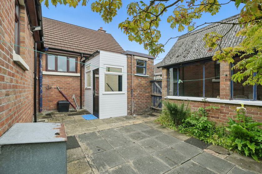 Photo 4 of 10 Ballynahinch Road, Carryduff